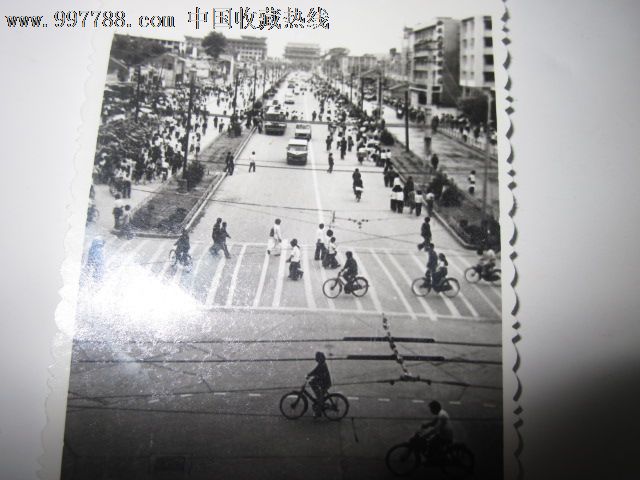 80年代西安南大街街景照