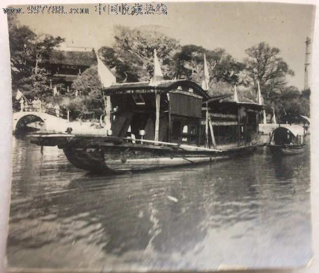 南湖游船(参观嘉兴南湖革命纪念馆留念照片)