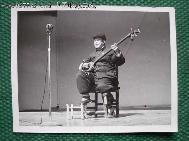 民间艺人演唱陕北说书_老照片_南国红豆苑