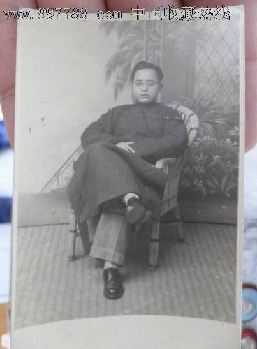 民国少爷-8.3cmx5.3cm