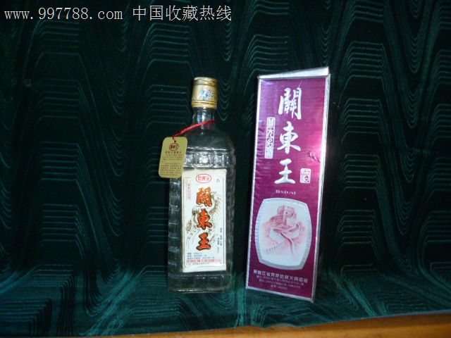 关东王酒瓶,酒瓶,九十年代(20世纪),白酒瓶,玻璃,方形,无图案,中国