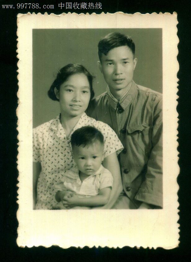 老照片--1966年军人一家子合影-价格:3元-se15709819-老照片-零售-中国收藏热线