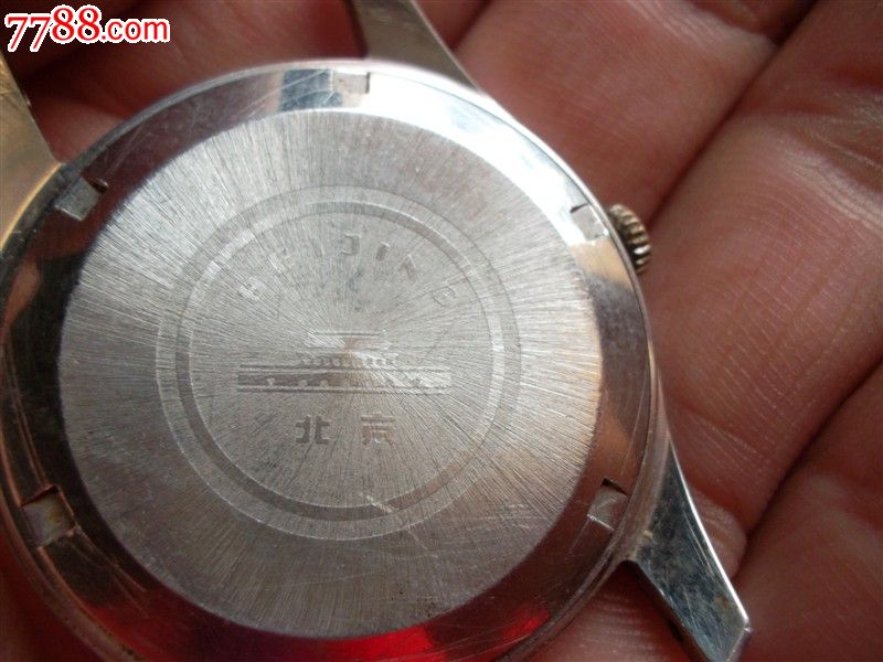 表后盖盖不上_石英表后盖怎么盖上_机械表后