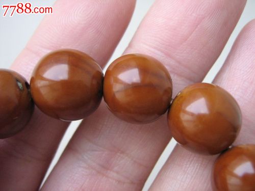 店主把玩\/包浆红润漂亮的橄榄核小圆珠手串-价
