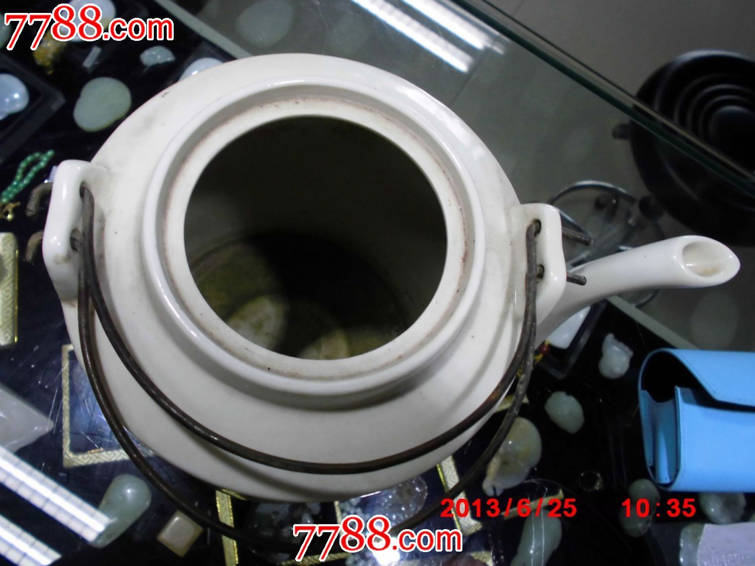 文革壶刘胡兰_单色白瓷_万福堂