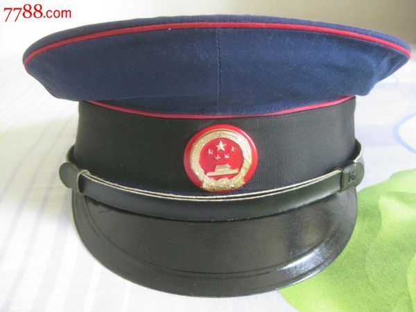 老警察大檐帽(9.5品)