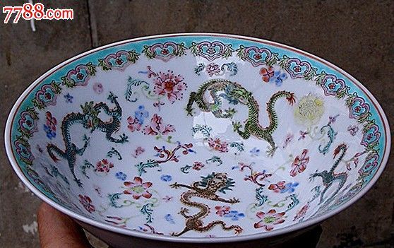 景德镇厂货艺术瓷厂70年代粉彩手工绘制五龙穿花大碗