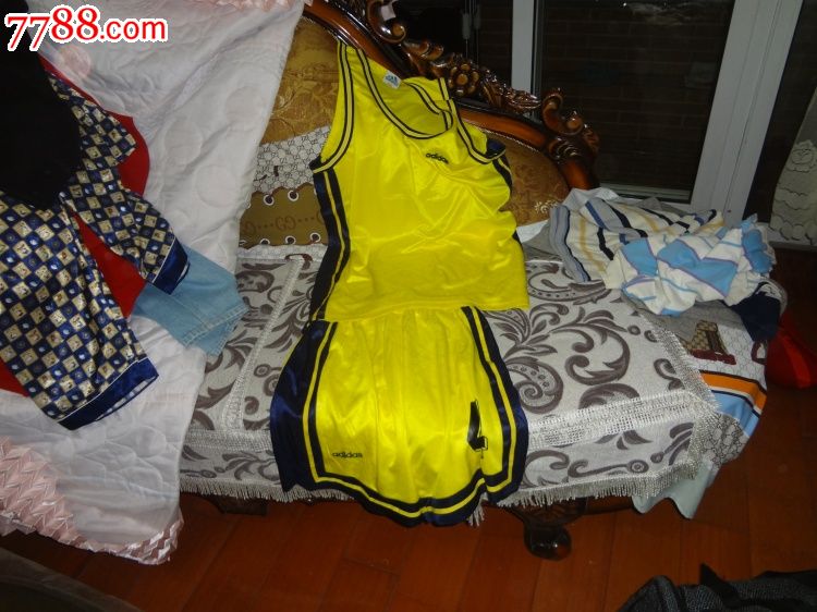 80年代款名牌ADIDAS篮球服-价格:15元-se21