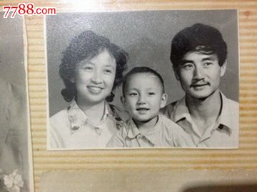 70,80年代演电视剧的著名演员一家人原版照片