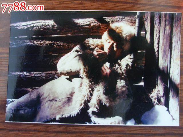 王刚,师小红,扈强,徐成林主演的电影《步入辉煌》剧照