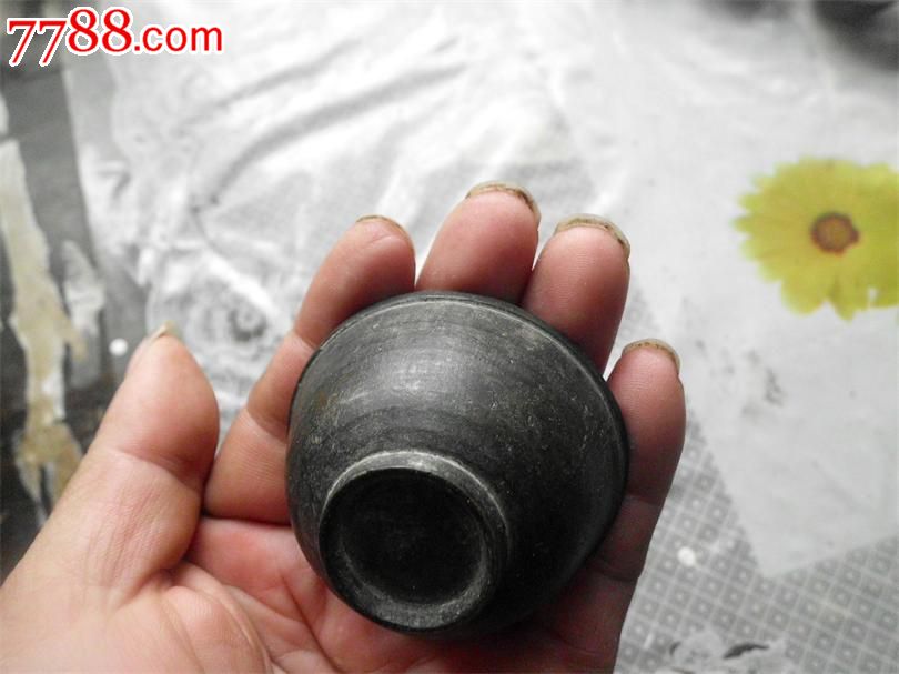 下片铜酒杯(重41克、skj5.5cm、高3cm、xdj2.