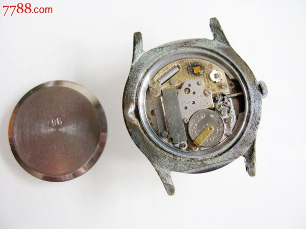 苏联(俄罗斯)男士星星太阳转动石英腕表,走时正