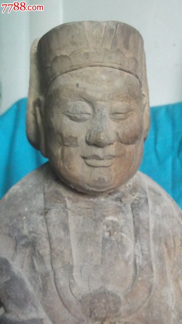 樟木土地公,脸上有小伤,很大,高40厘米宽20厘米