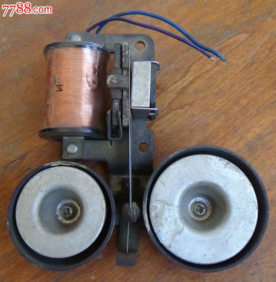 电磁铁电铃实物图接线_物理电铃实物图接线_初三电铃实物图接线