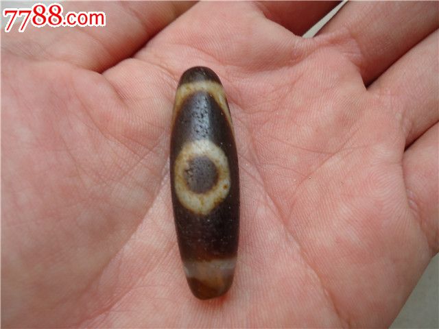 西藏玛瑙一眼天珠,天珠,玛瑙天珠,年代不详,眼珠,长圆形_第1张_七七八