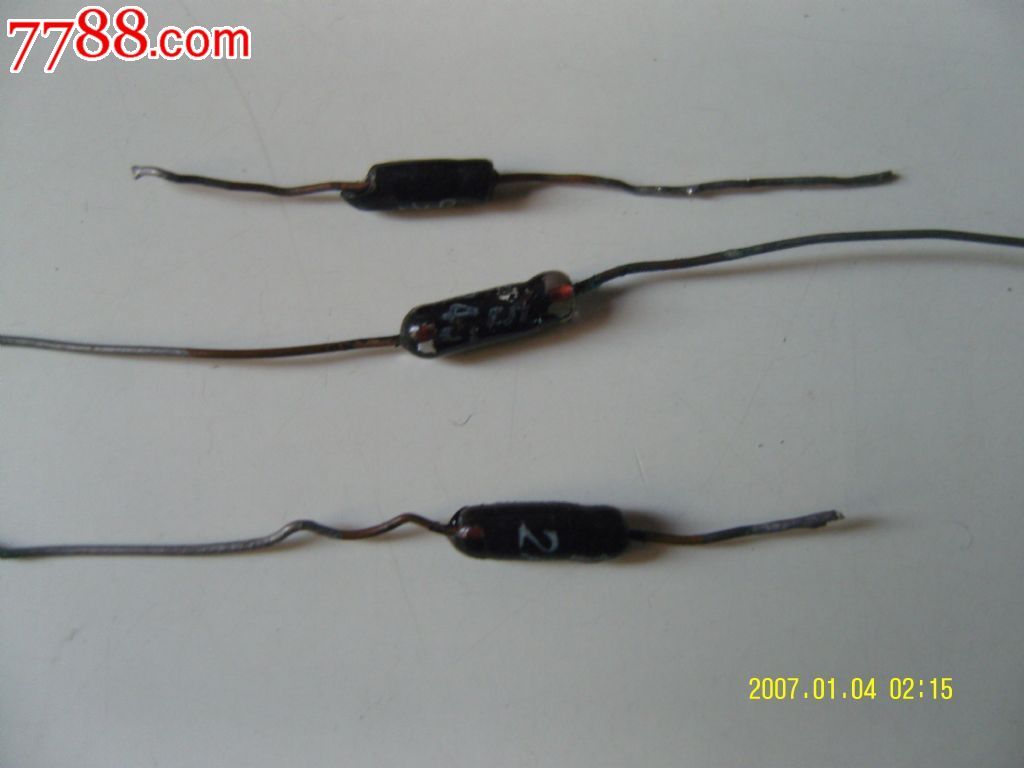 半导体收音机配件-二极管(3只)-价格:5元-se24