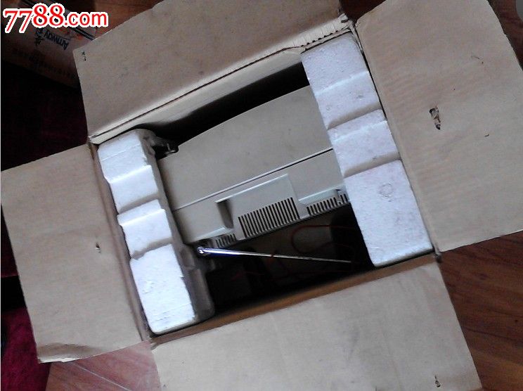 飞跃12D7型飞跃牌集成电路黑白电视机9品带原