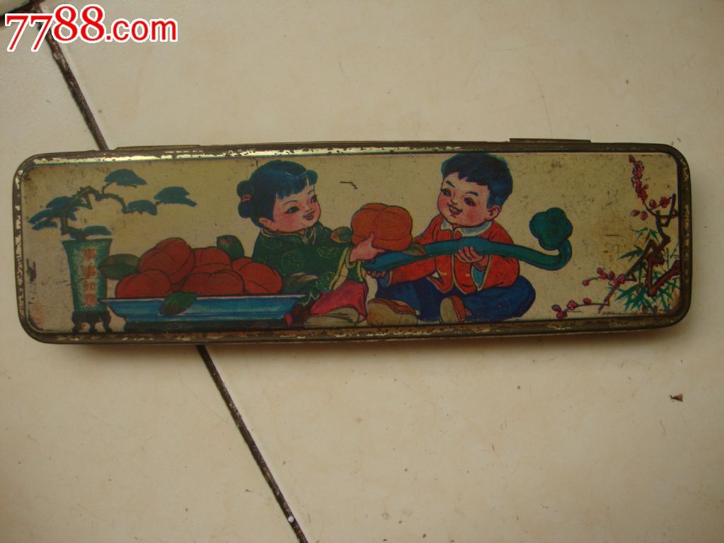怀旧收藏童年的记忆70年代小铁盒文具盒找回童年买个记忆