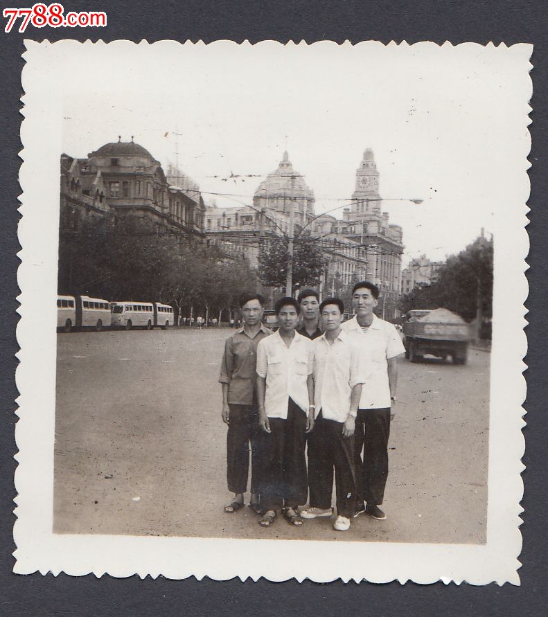 上海70年代末街道背景，很多公交车-se24977434-7788老照片