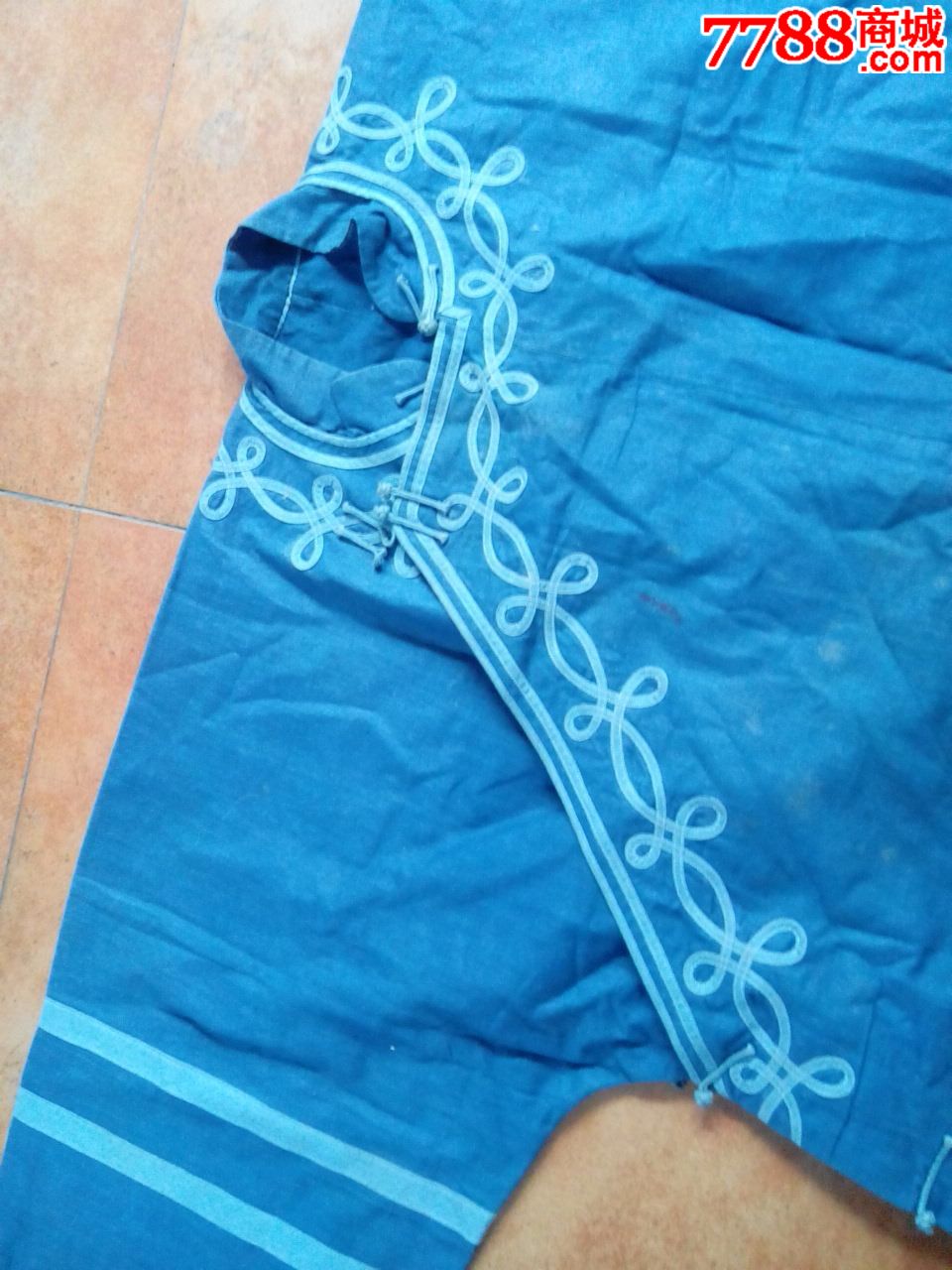 漂亮的清代大襟衣服-价格:200元-se25350308-旗装\/马褂-零售-中国收藏热线