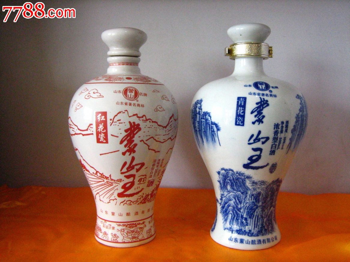 蒙山王青花瓷,红花瓷,酒瓶,年代不详,白酒瓶,陶瓷,圆形,山水风景,中国