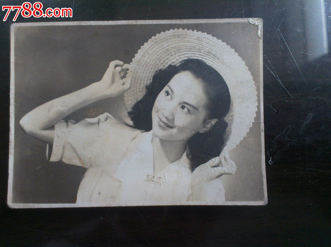 民国老照片“惊艳美少女”_老照片_平祥书屋【中国收藏热线】