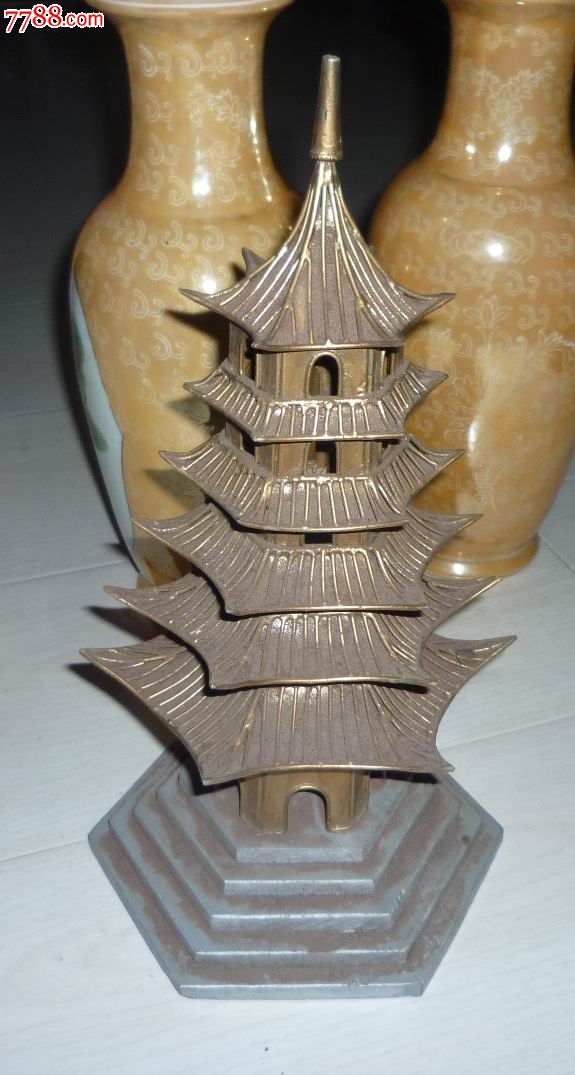 怀旧经典收藏金属制作玲珑宝塔