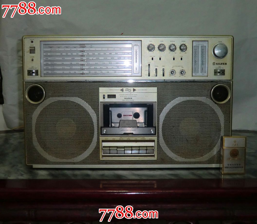 日本产银声牌[silver]收录机
