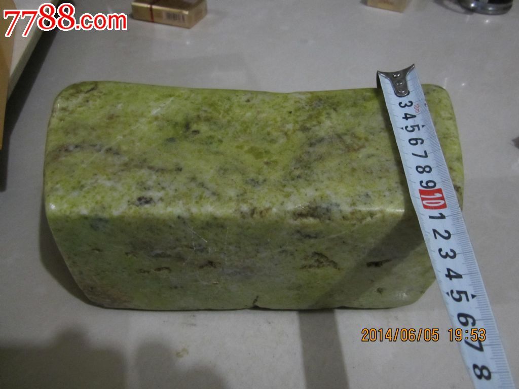 玉石枕头