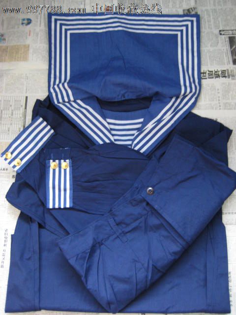早期涤卡藏蓝色水兵套服