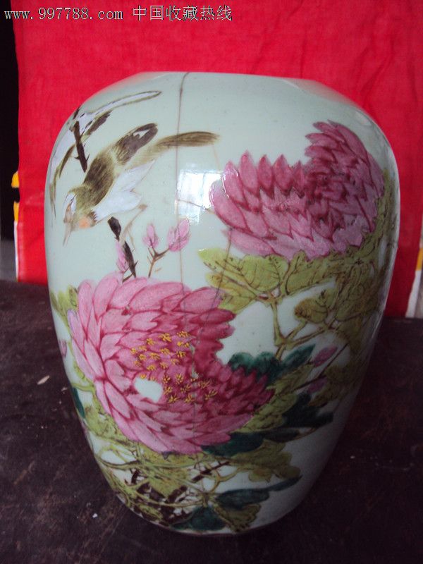 光绪名家喻春作豆青釉花鸟大号冬瓜坛一个