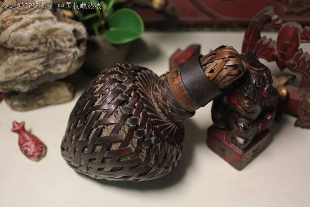 老古玩竹编蝈蝈笼