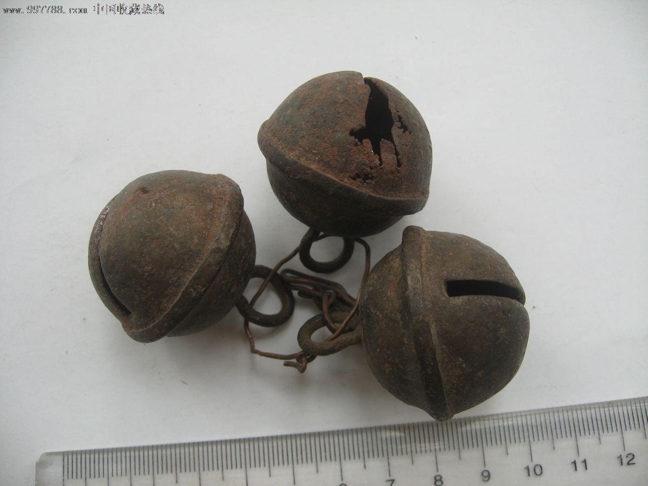 三个铁铃铛