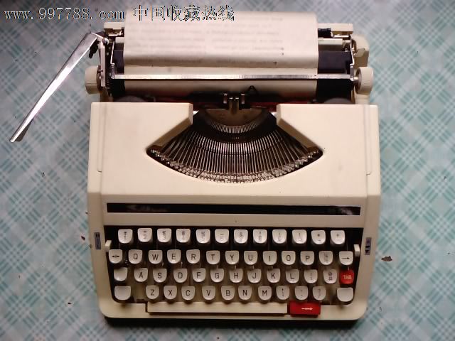 飞鱼牌(88tr)打字机