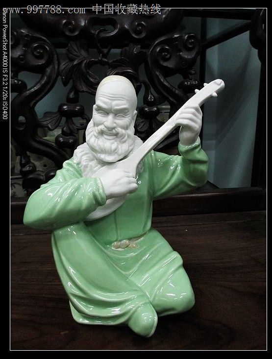 中国陶瓷艺术大师作品《冬不拉》潮州老枫溪美术瓷