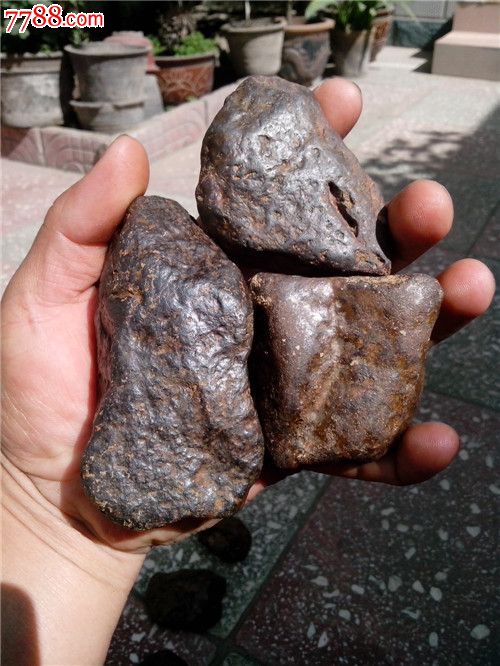 8公斤多陨石【给朋友的单】