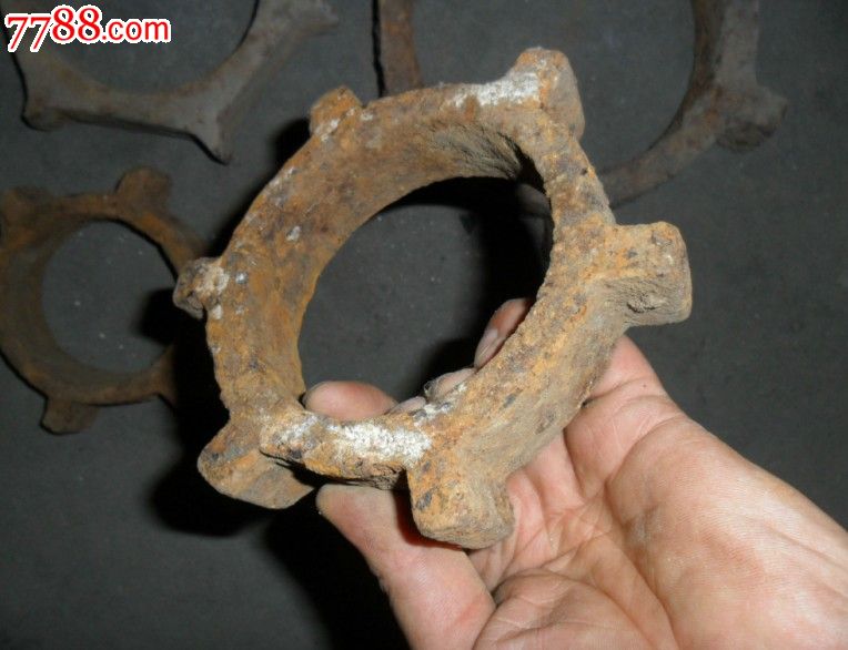 辽金时期.铁制仿轮轴