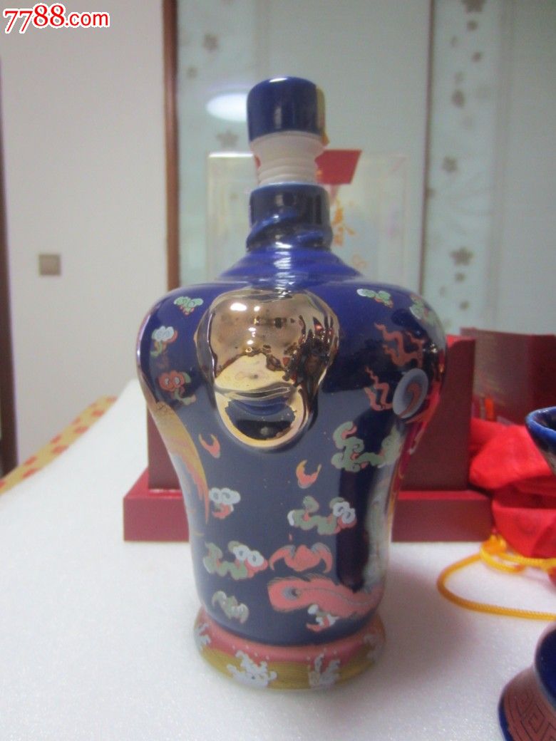 梅兰春龙凤御酒一对