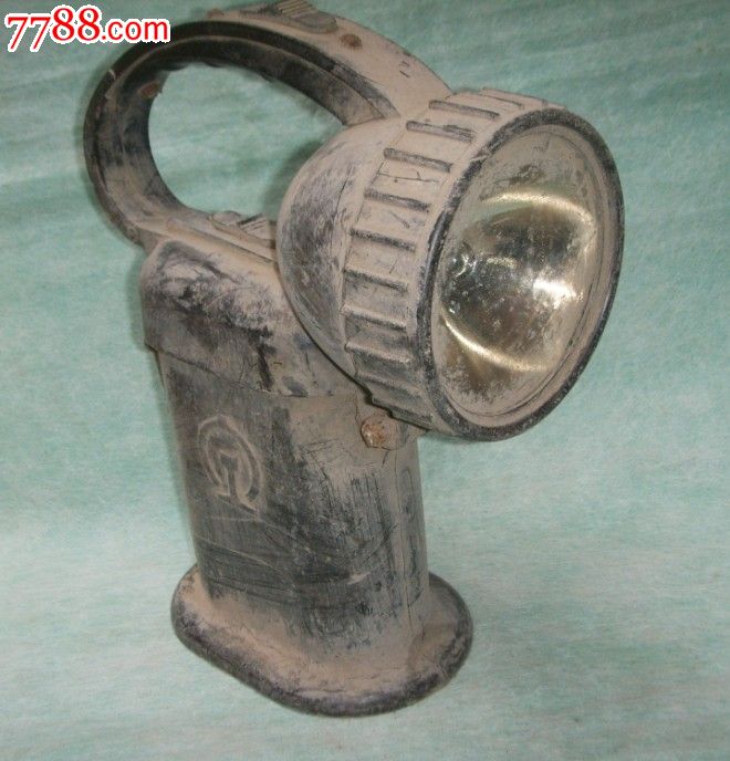 铁路老式探照灯