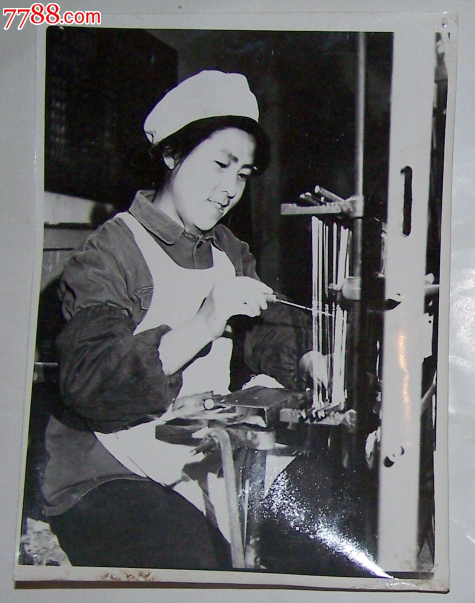 60年代纺织女工图片