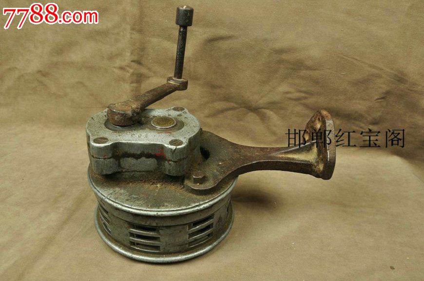 侵华日军留下的三环牌手摇机械警报器(声音洪亮,正常使用)