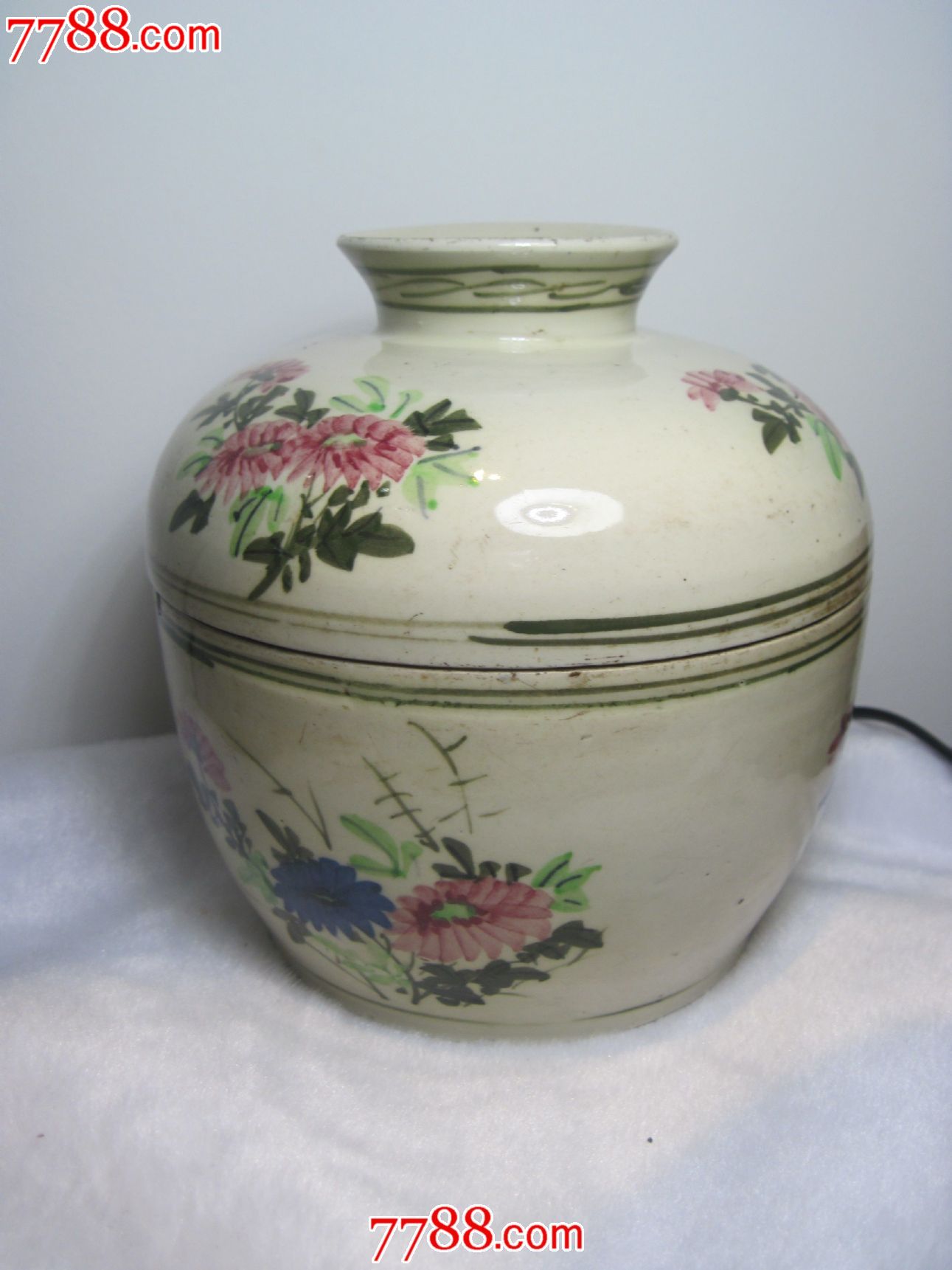 民国枫溪潮州窑五彩陶瓷花卉纹带盖罐