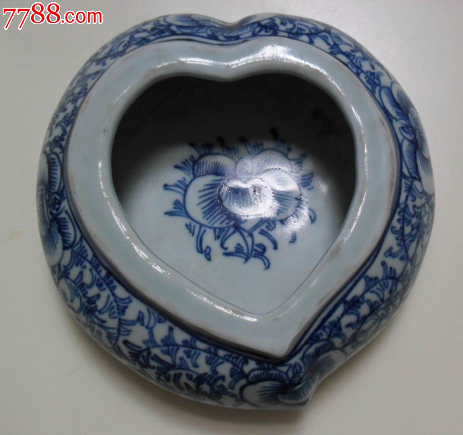 超精美缠枝牡丹纹老青花笔洗