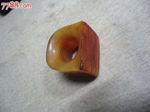 清代鹤顶红扳指