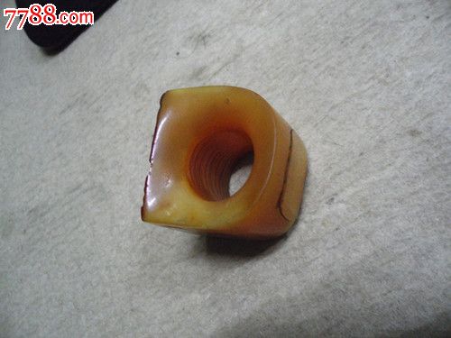 清代鹤顶红扳指