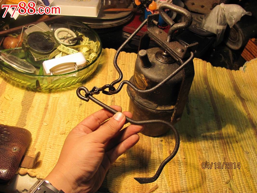 民国随着滇越铁路来到云南蒙自的法国老电石,煤石灯