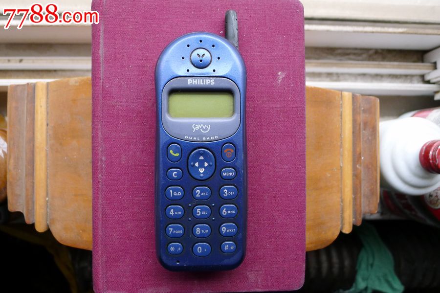 飞利浦手机【不开机-仅供收藏】