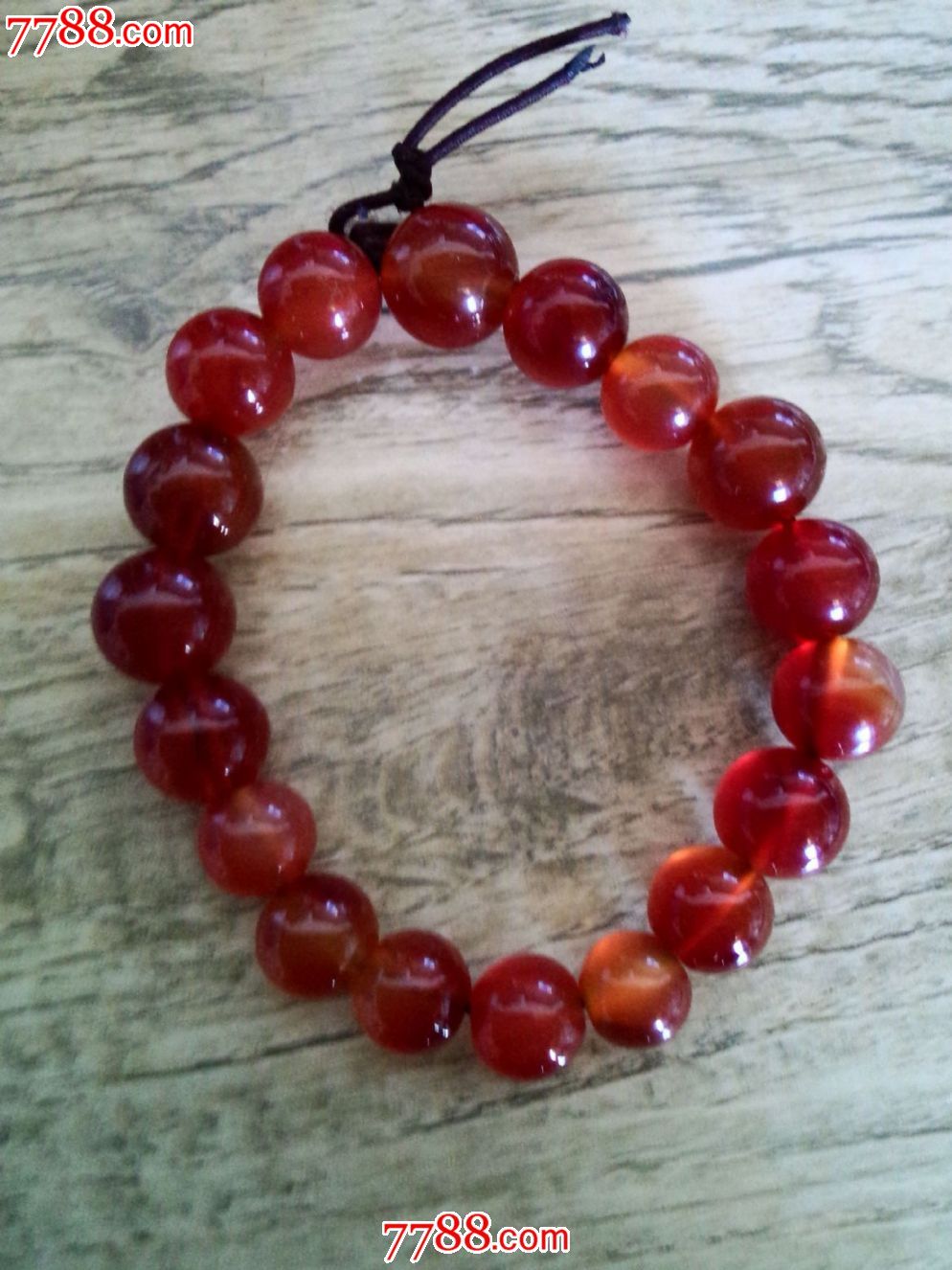 六七十年代烧红玛瑙珠