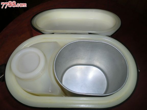 老式保温饭盒