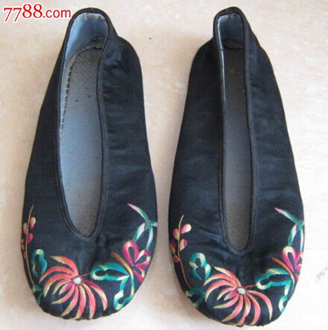 收藏爱好历史的记忆民风民俗老刺绣彩绣品一双绣花鞋菊花p